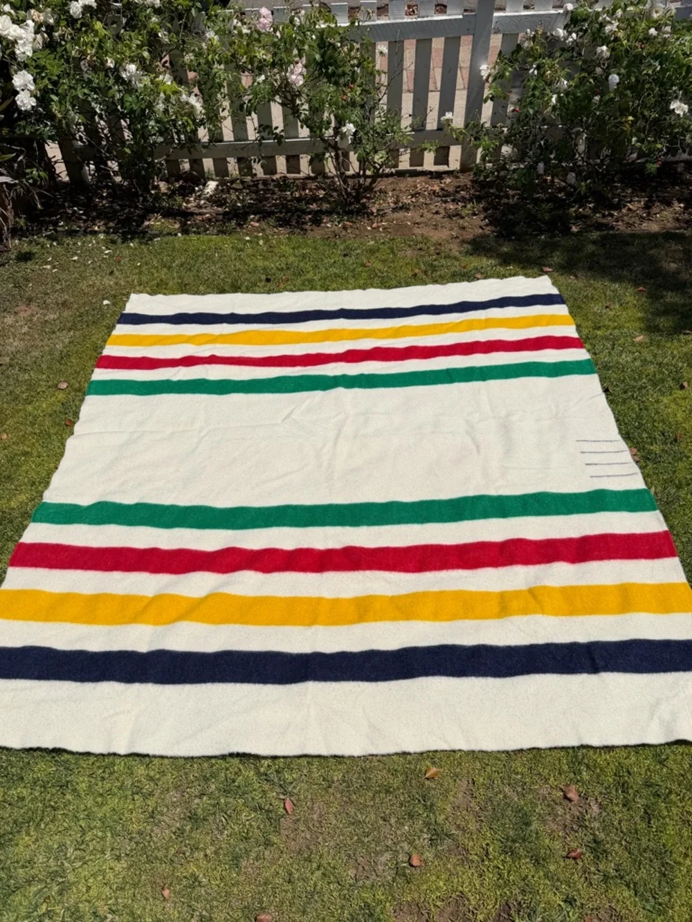 VTG Hudson’s Bay Rainbow Stripe 4-Point Wool Blanket Bilingual Label England GUC